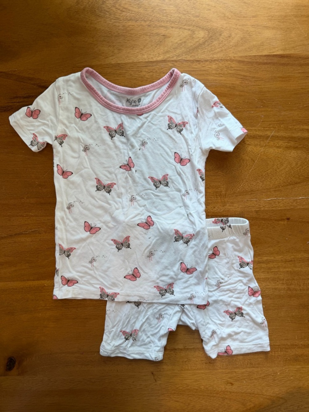 Kyte BABY White and Pink Butterfly Short Sleeve Pajama Set